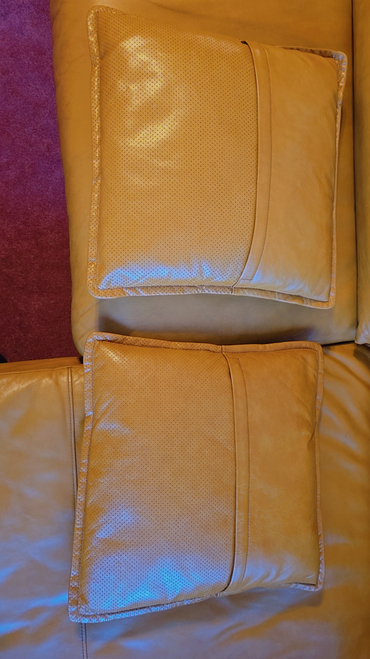 Leather Sectional Sofa - photo 5