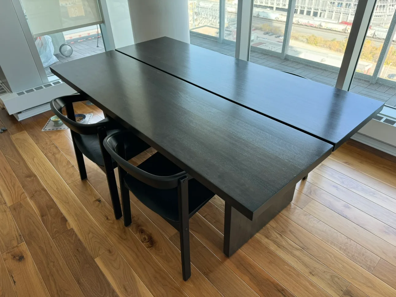 Beautiful solid oak dining table and chairs thumbnail