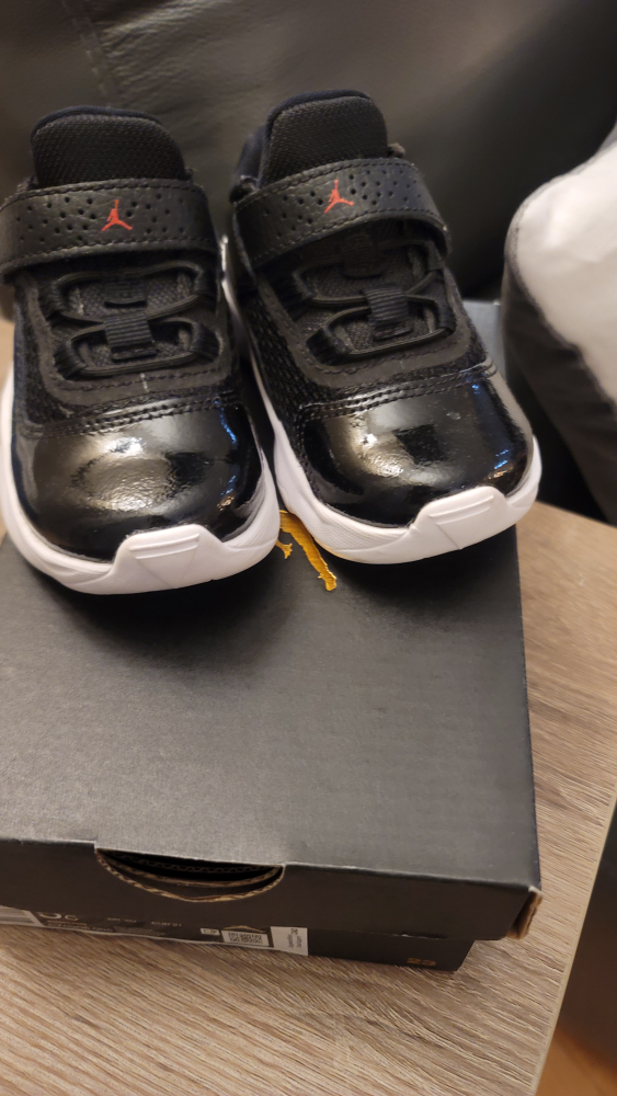 Jordan 11 CMFT Low (TD) Size 5C - photo 3
