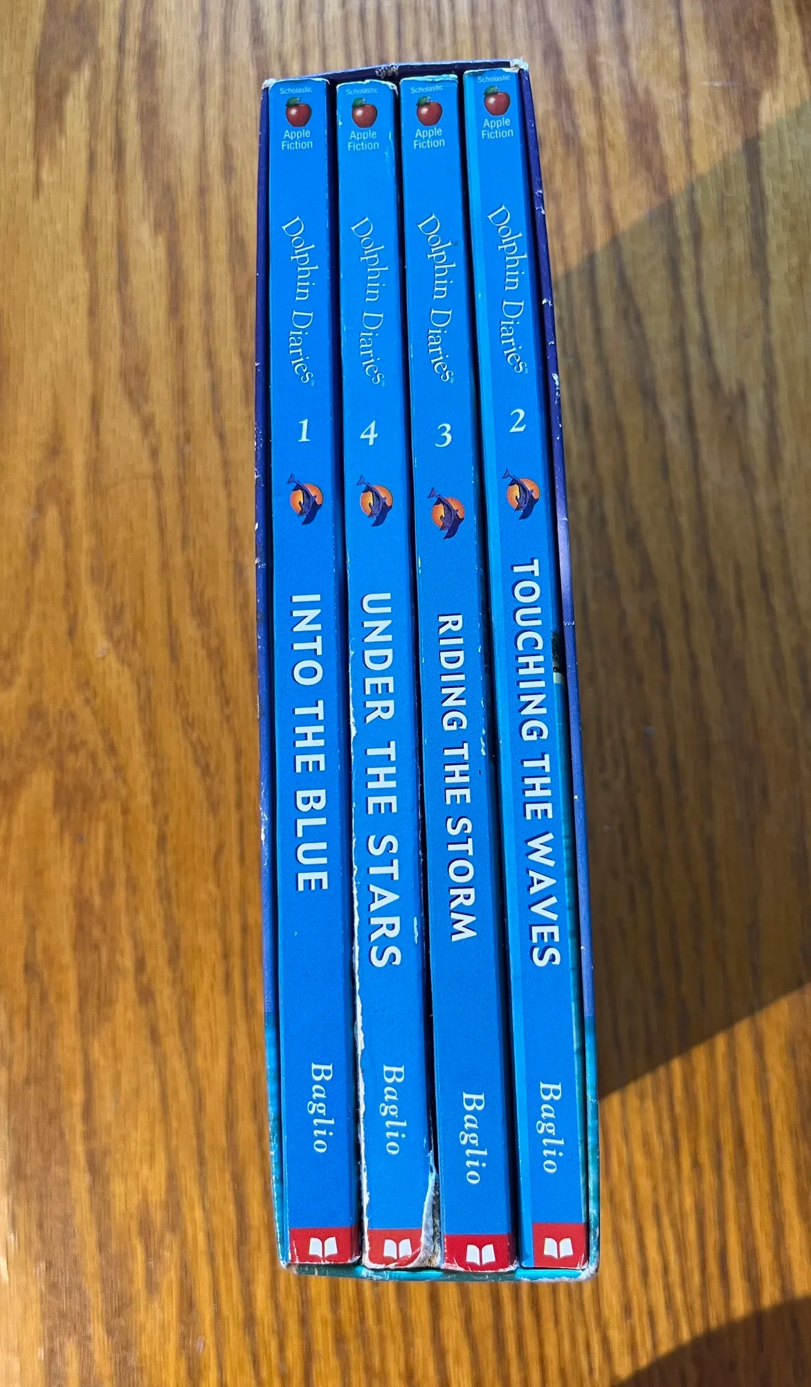 Dolphin Diaries Books Set 1-4 image indicator(3)