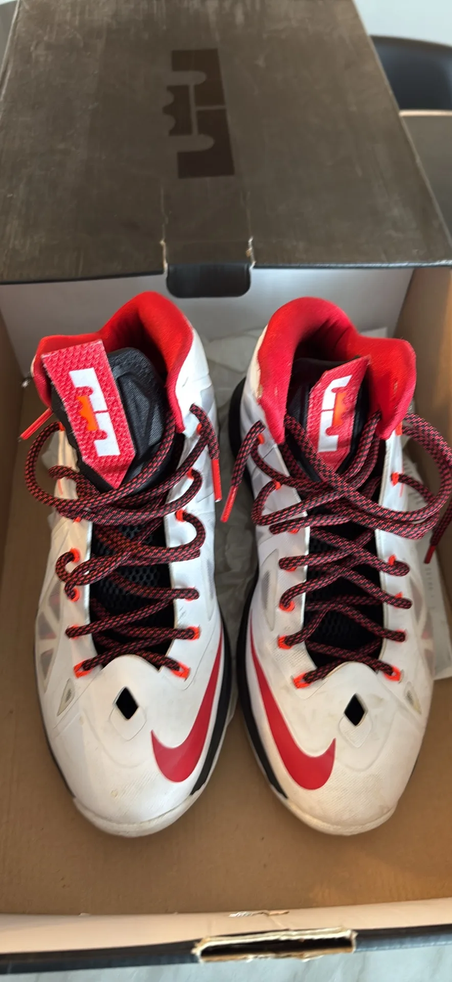 Nike LeBron X Size 8.5 image indicator(3)