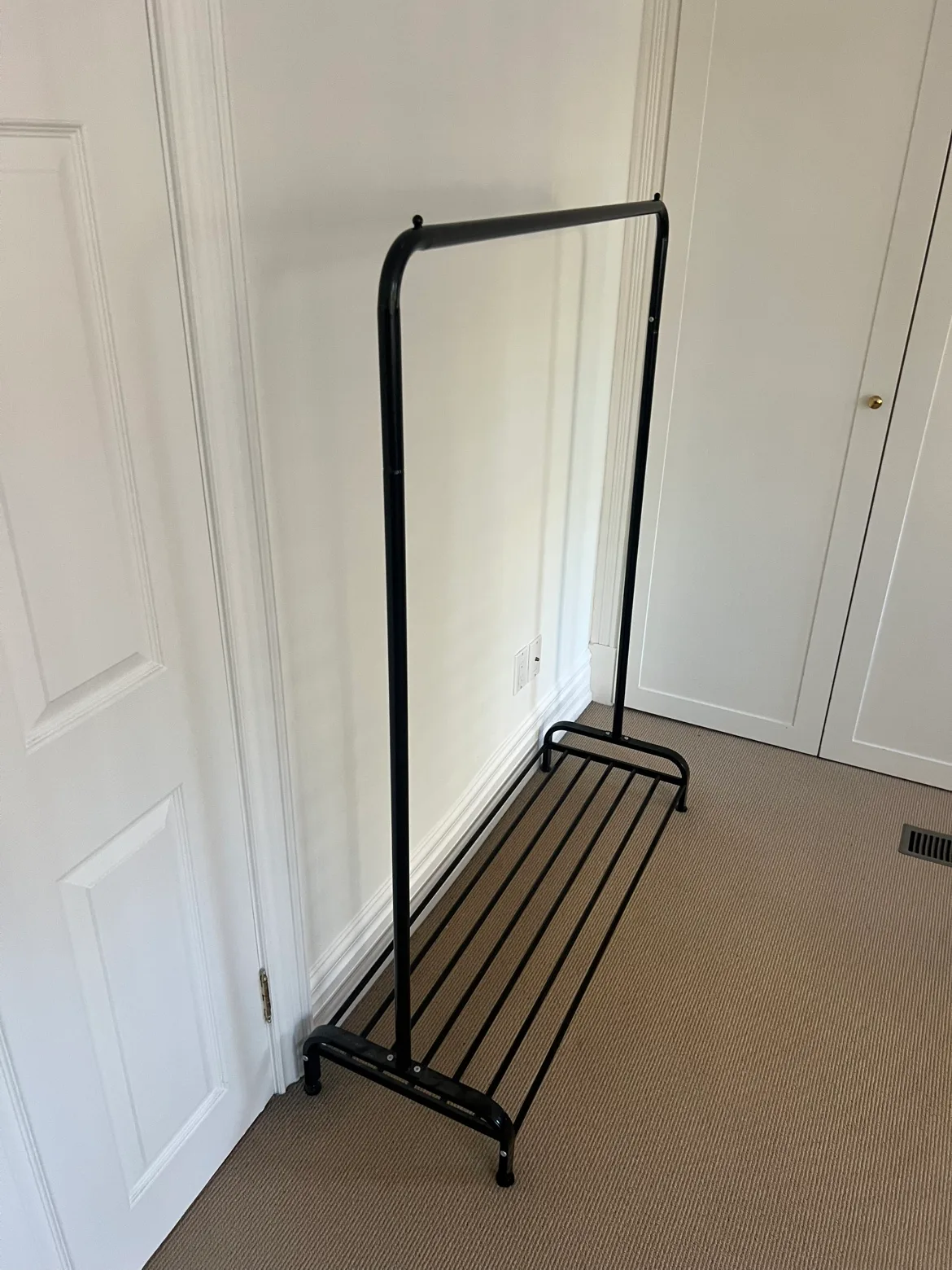 Metal Black Clothing Rack thumbnail