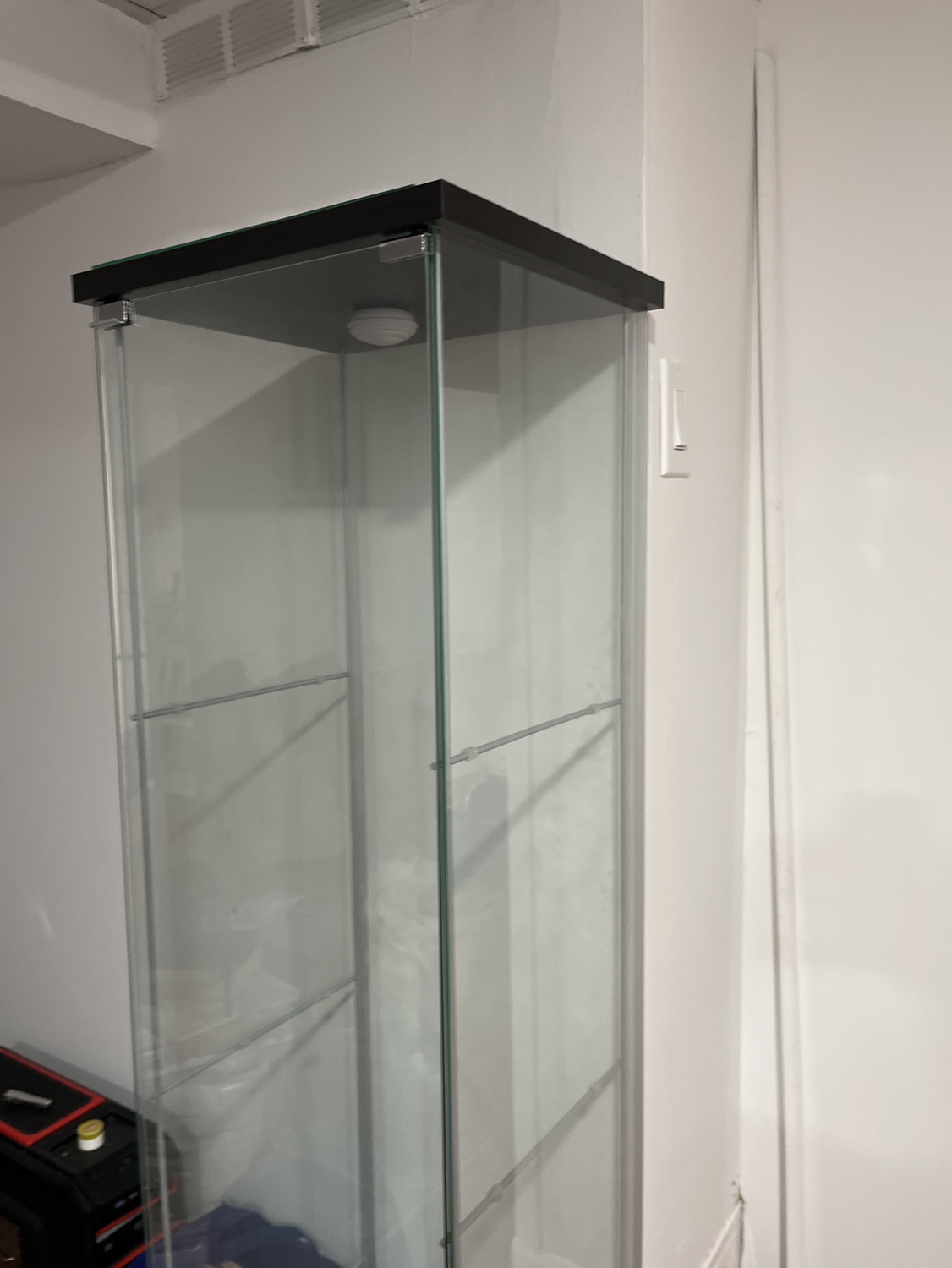 Glass cabinet