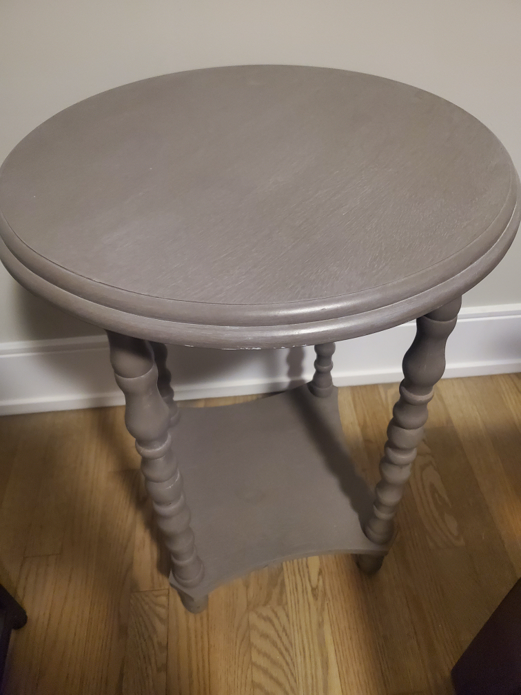 Round Side Table