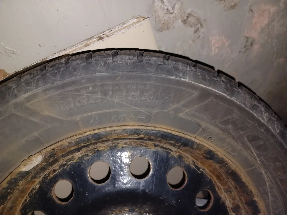 Goodyear winter tires on rims x4 image indicator(5)