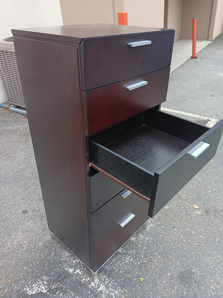 dark brown dresser, delivery available - photo 3