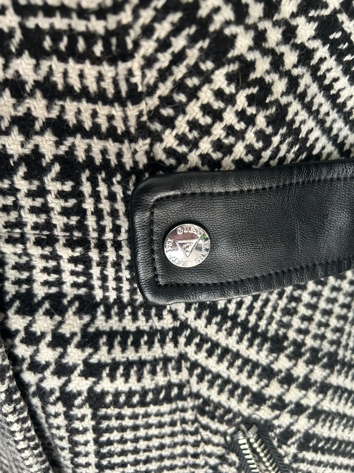 Guess Women's Houndstooth Wool Blend Trench Coat size SMALL image indicator(6)