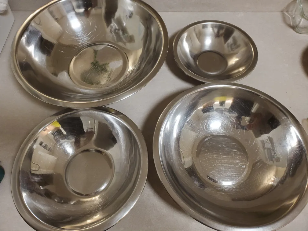 Set of 4 Stainless Steel Mixing Bowls image indicator(3)