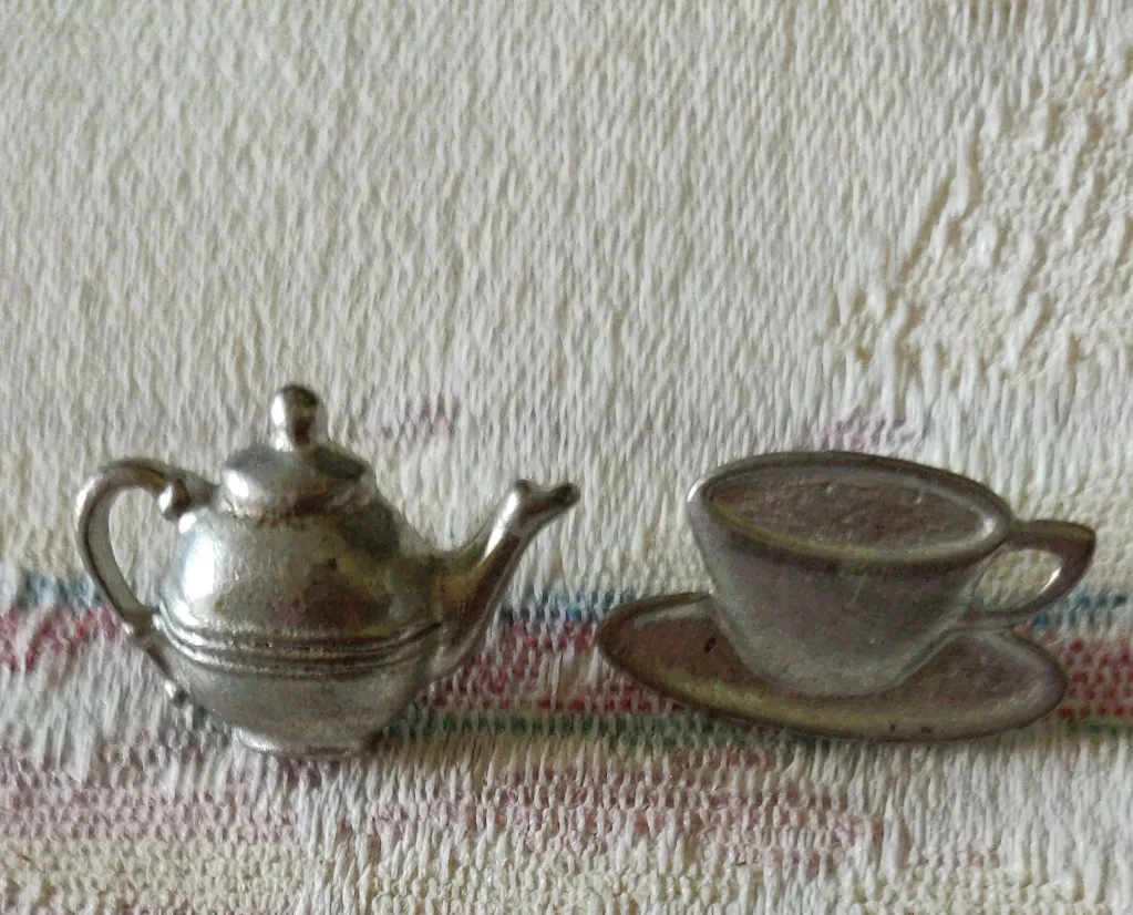 Teapot and Cup & Saucer Push Pins thumbnail