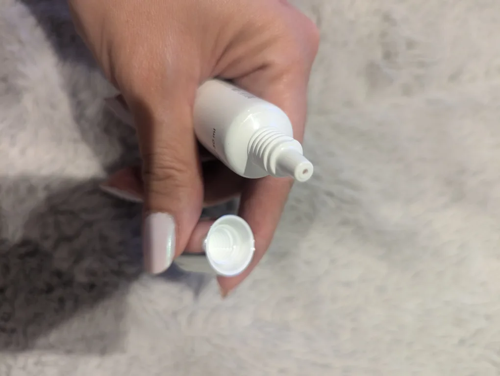 Dr. Brandt Backlight Primer image indicator(2)