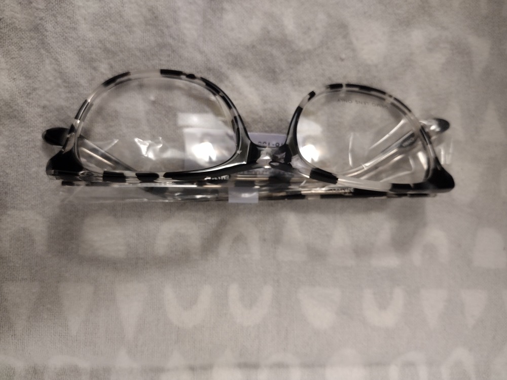 Black and White Tortoise Shell Eyeglasses