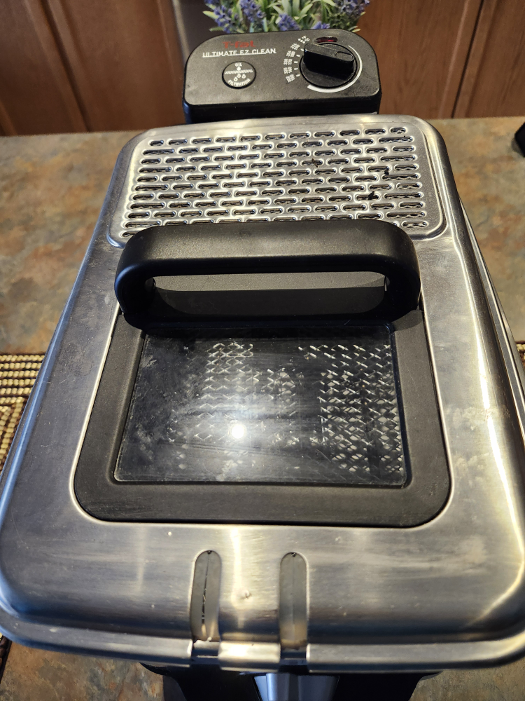 T-Fal Ultimate EZ Clean Deep Fryer - photo 2