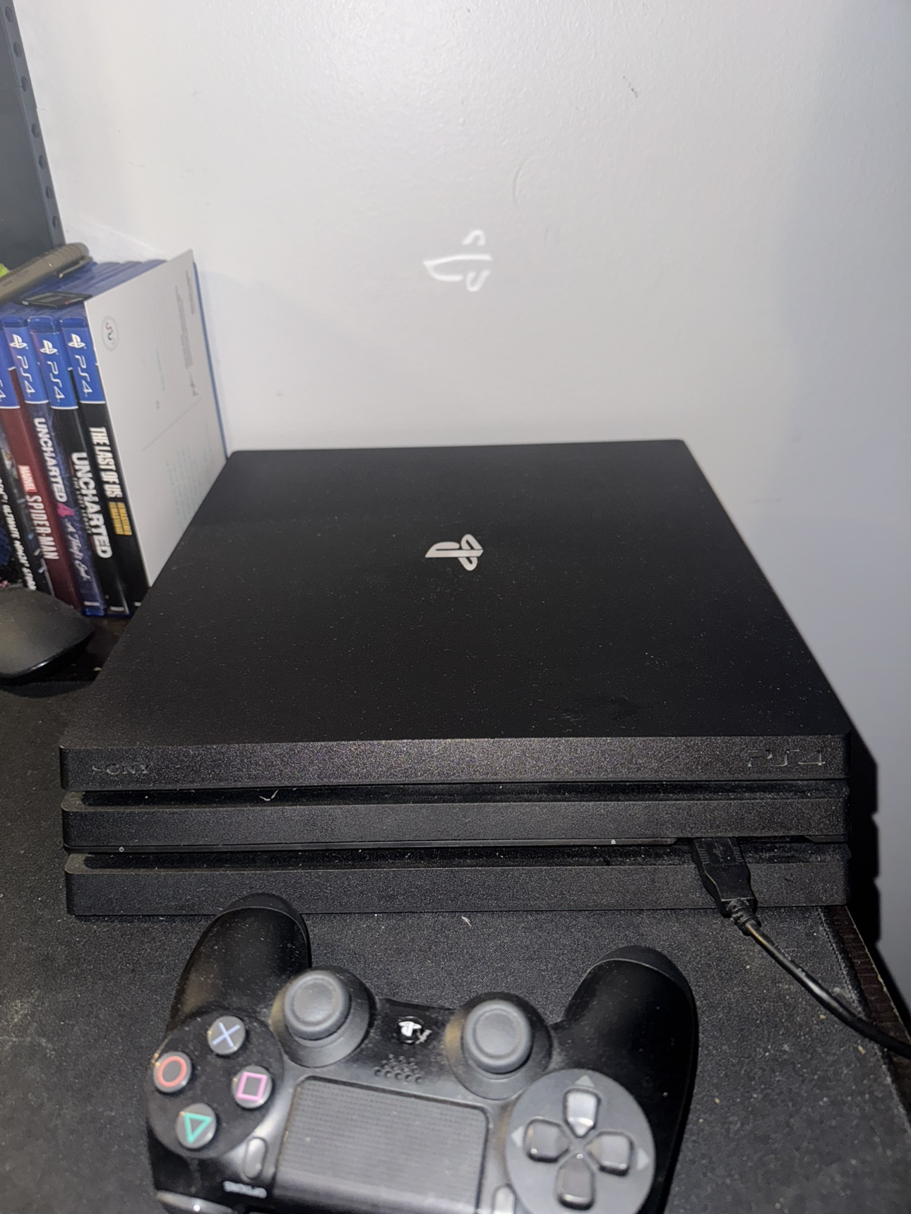 PlayStation 4 Pro 1TB Bundle - photo 2