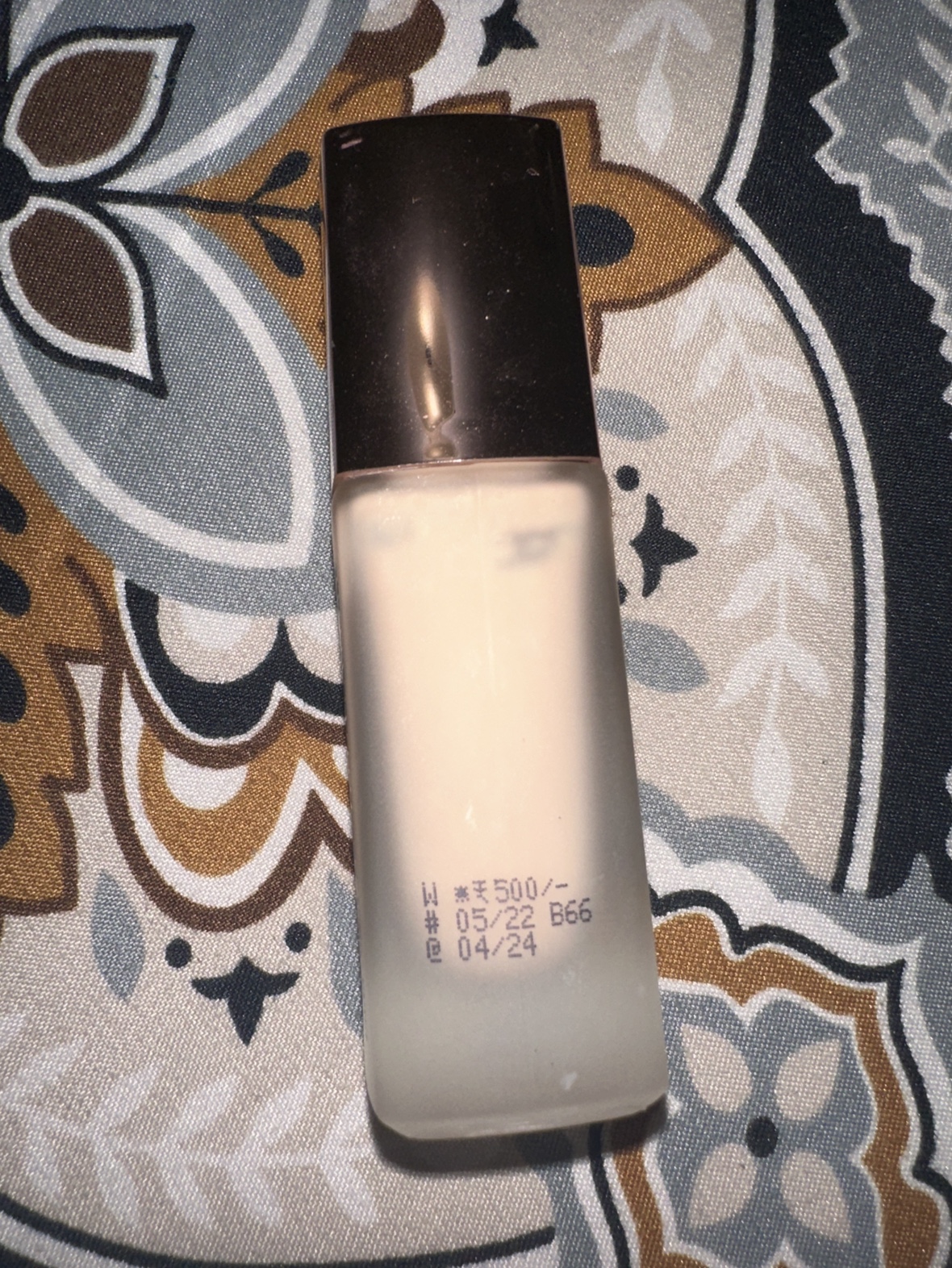 Lakme 9 to 5 Primer + Matte Perfect Cover Foundation - C100 - photo 2