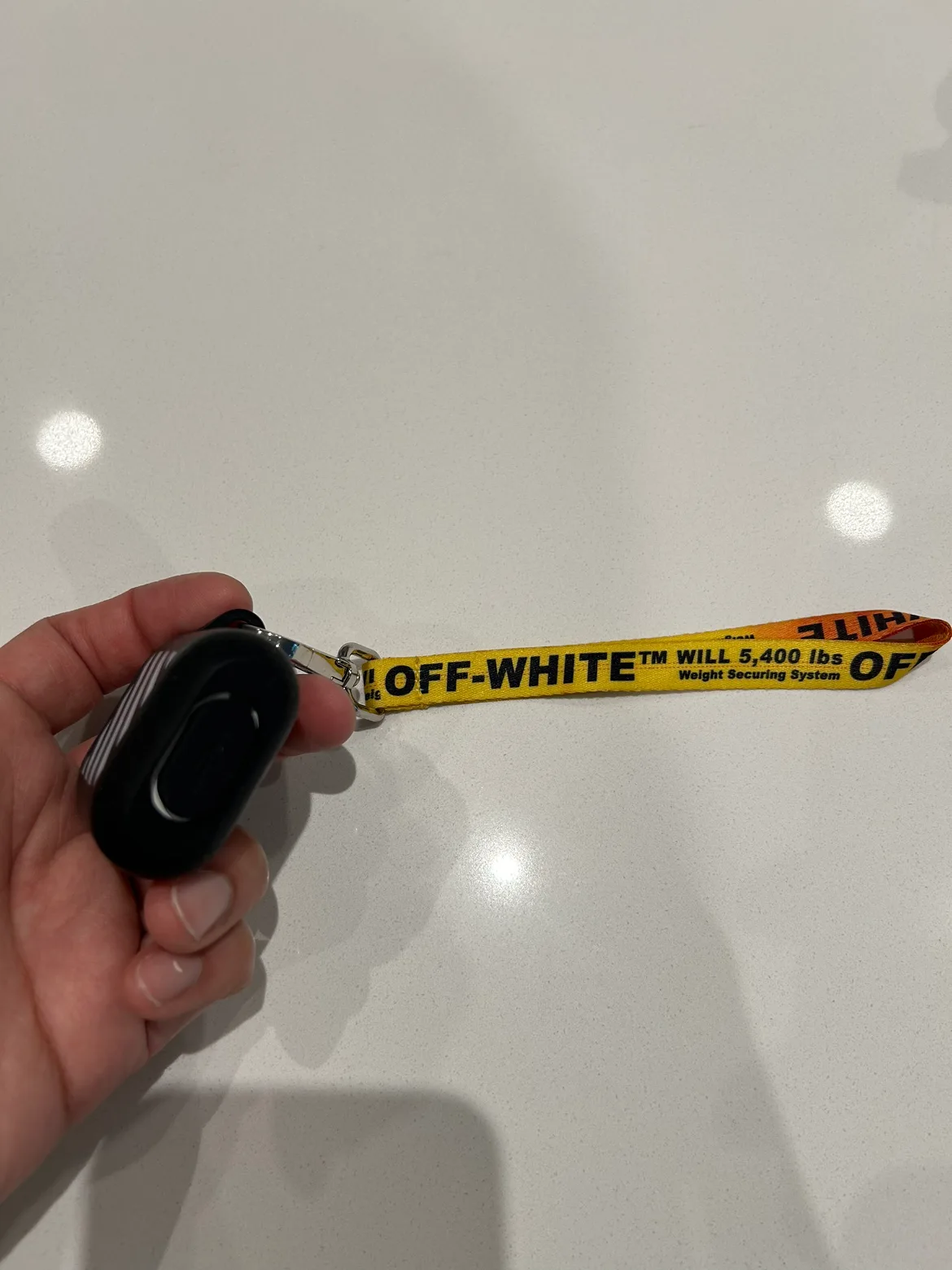 Off-White Airpods 2 Case image indicator(6)