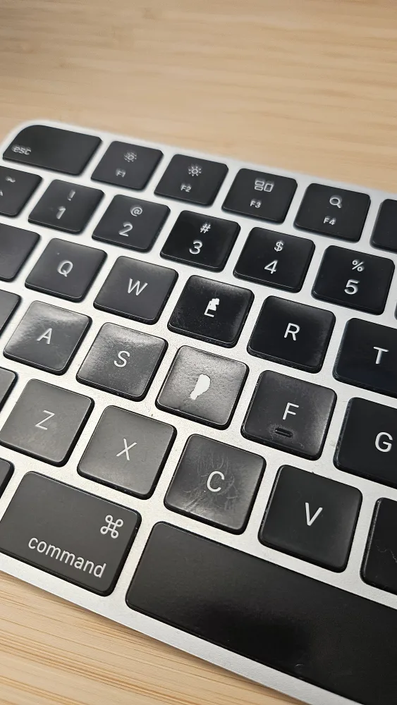 Apple Wireless Magic Keyboard image indicator(3)