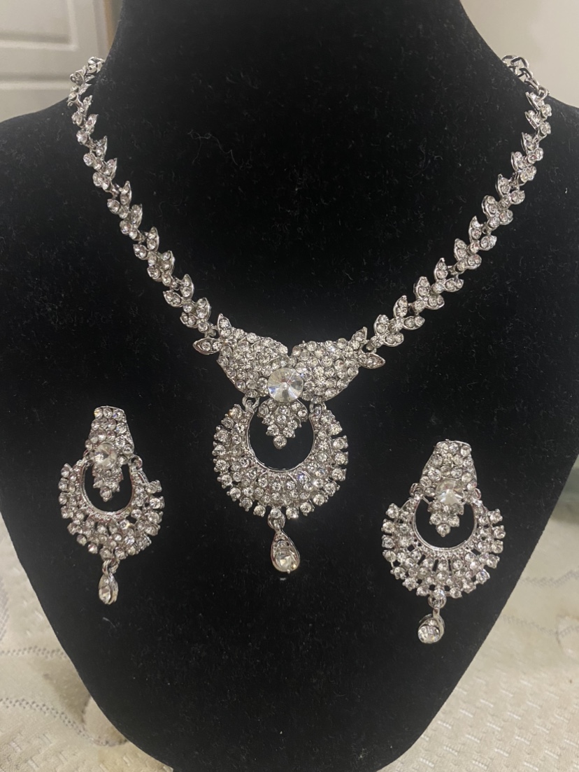 Silver and Crystal Necklace and Earrings Set - photo 2