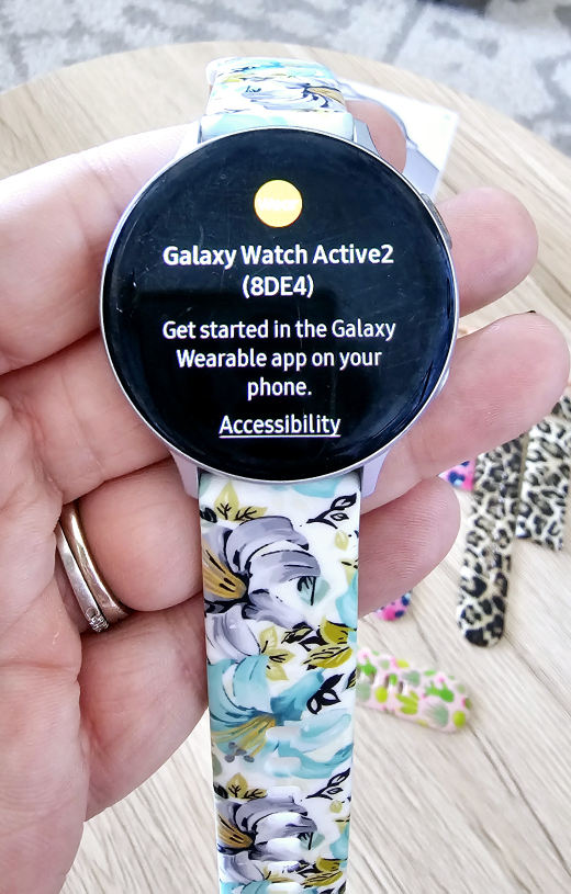 Samsung Galaxy Watch Active 2 AND 7 extra watch straps! - photo 4