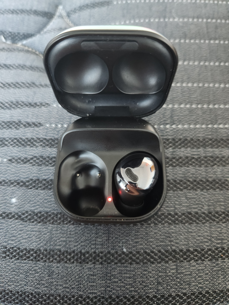 Samsung Galaxy Buds Pro - photo 2