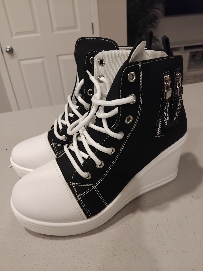chic woman's canvas ankle boots size 7.5, 8 and 9 - photo 3