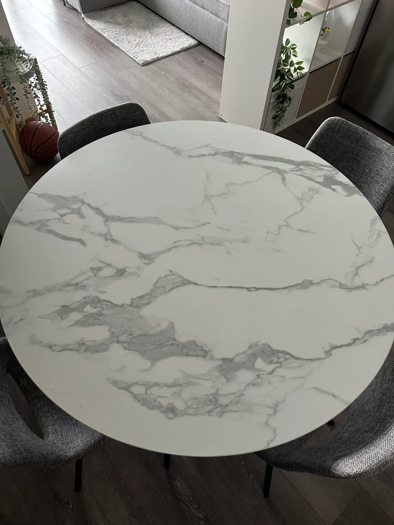 Dining Table and Chairs Set image indicator(9)