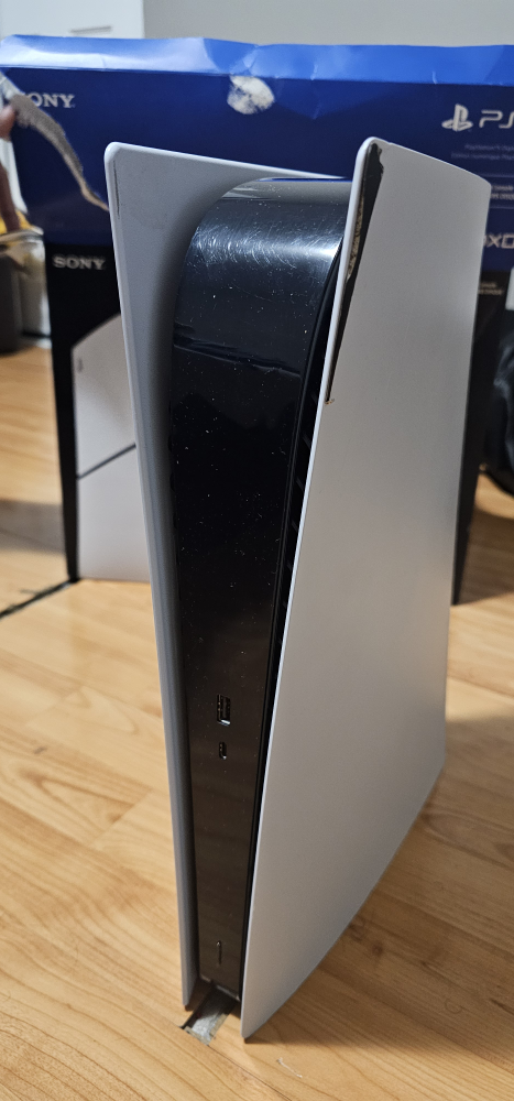 PS5 Digital Edition Console - photo 2