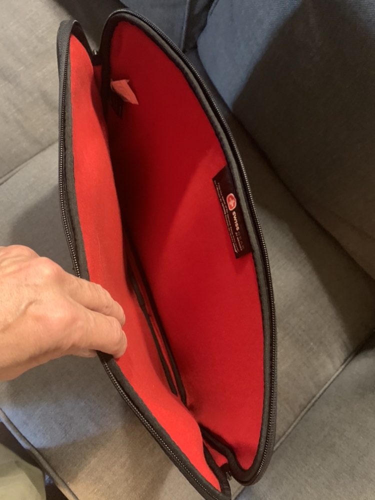 Swiss Gear Laptop Sleeve - photo 2
