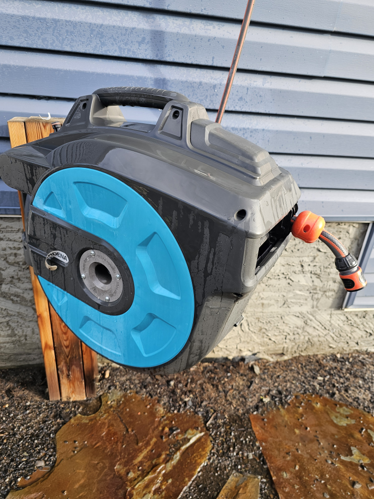 Garden Retractable  Hose Reel - photo 2