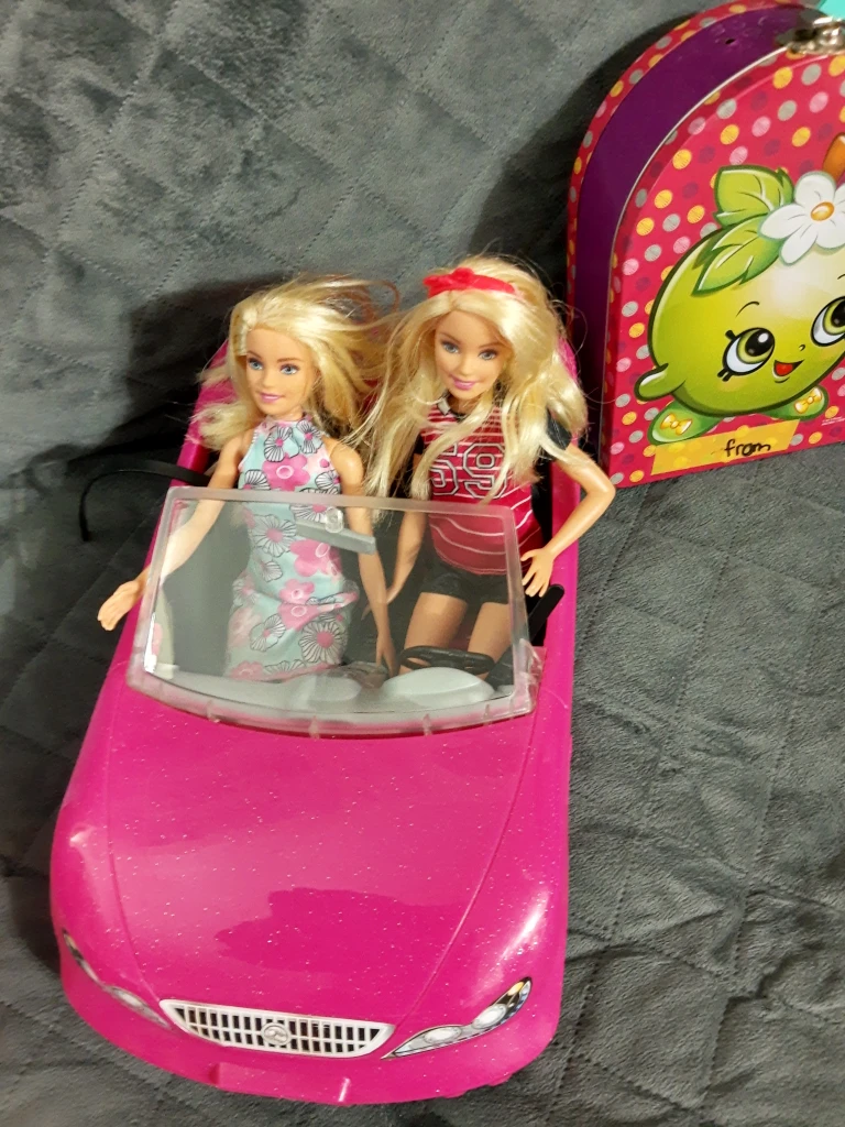 Big Barbie car with 2 Barbie dolls - photo 3