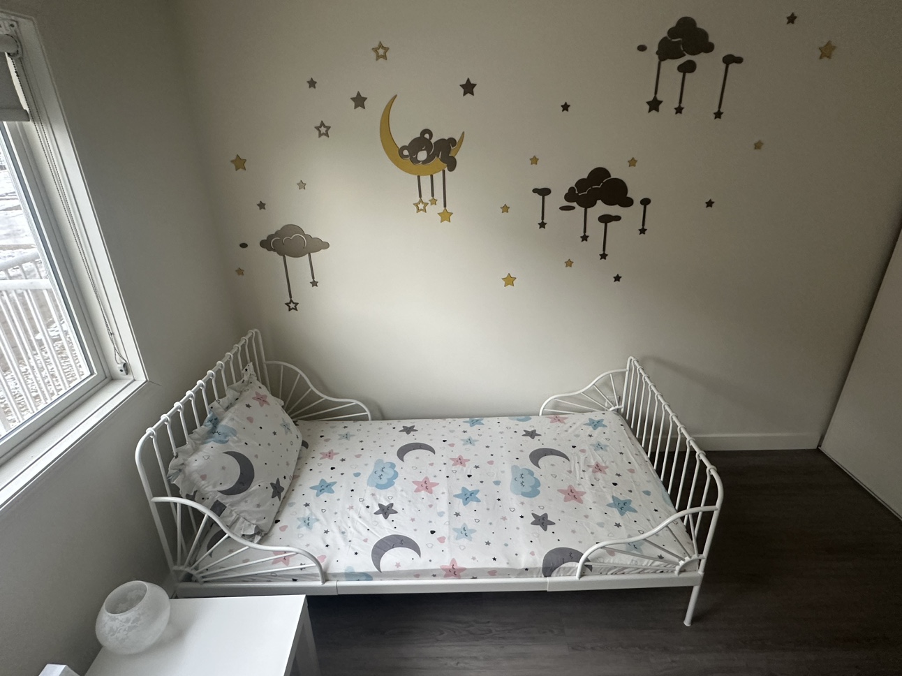 White Metal Toddler Bed Frame - photo 3