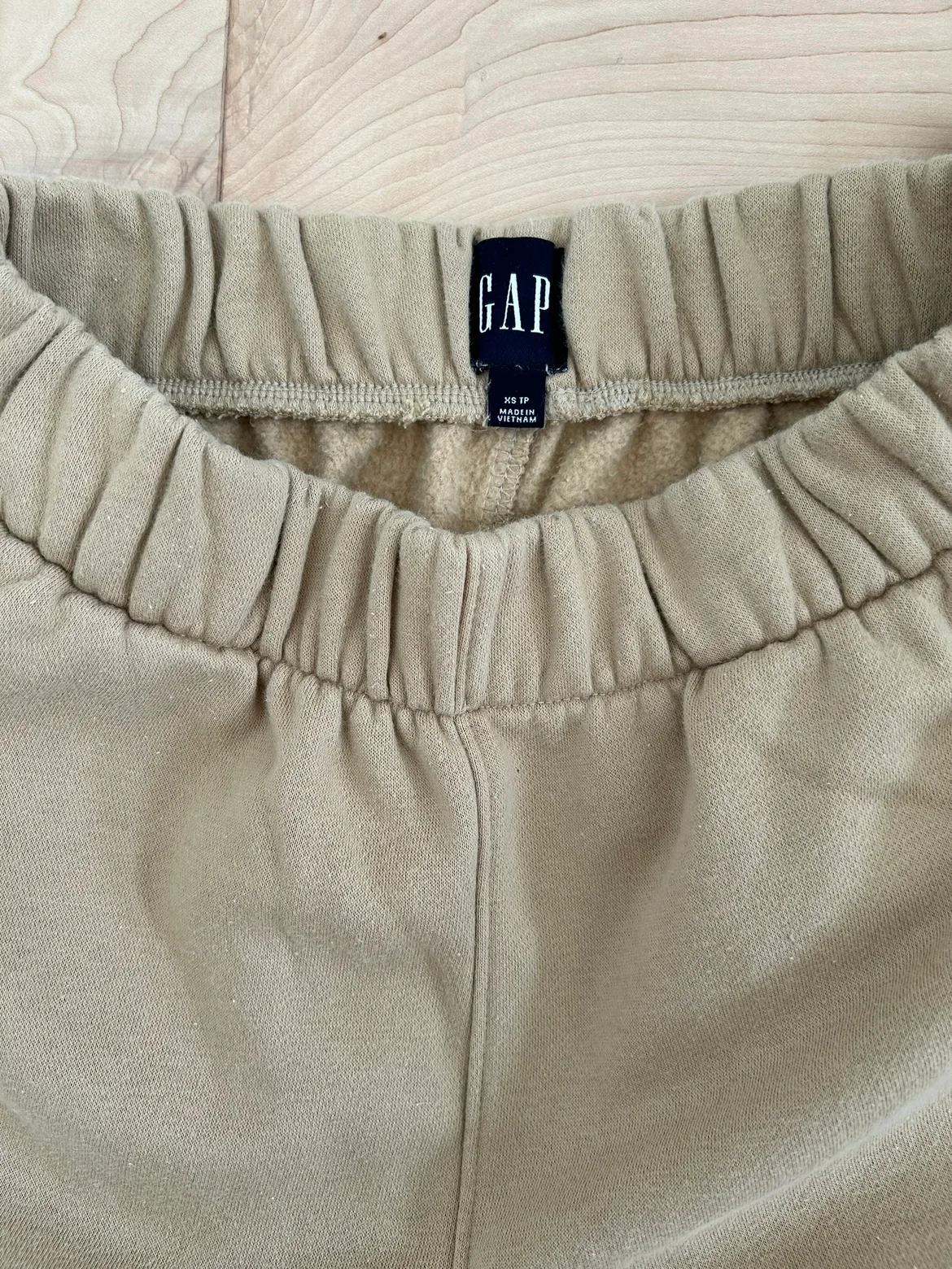 GAP Beige Sweatpants image indicator(3)