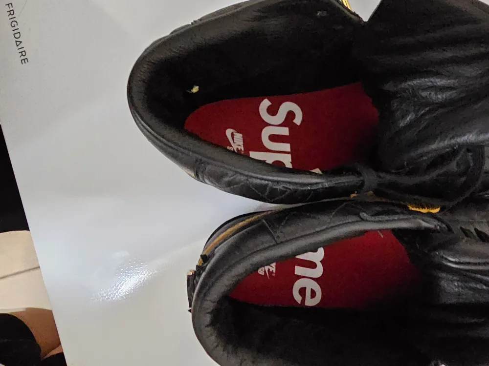 Nike x Supreme Blazer Mid image indicator(3)