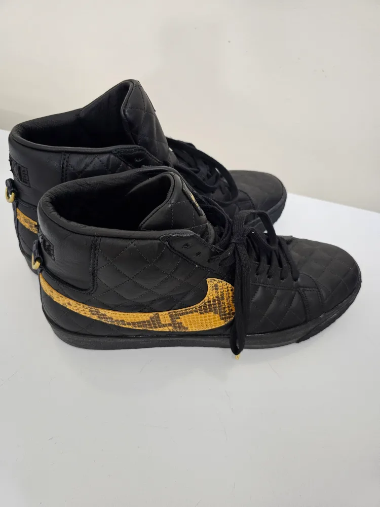 Nike x Supreme Blazer Mid image indicator(5)