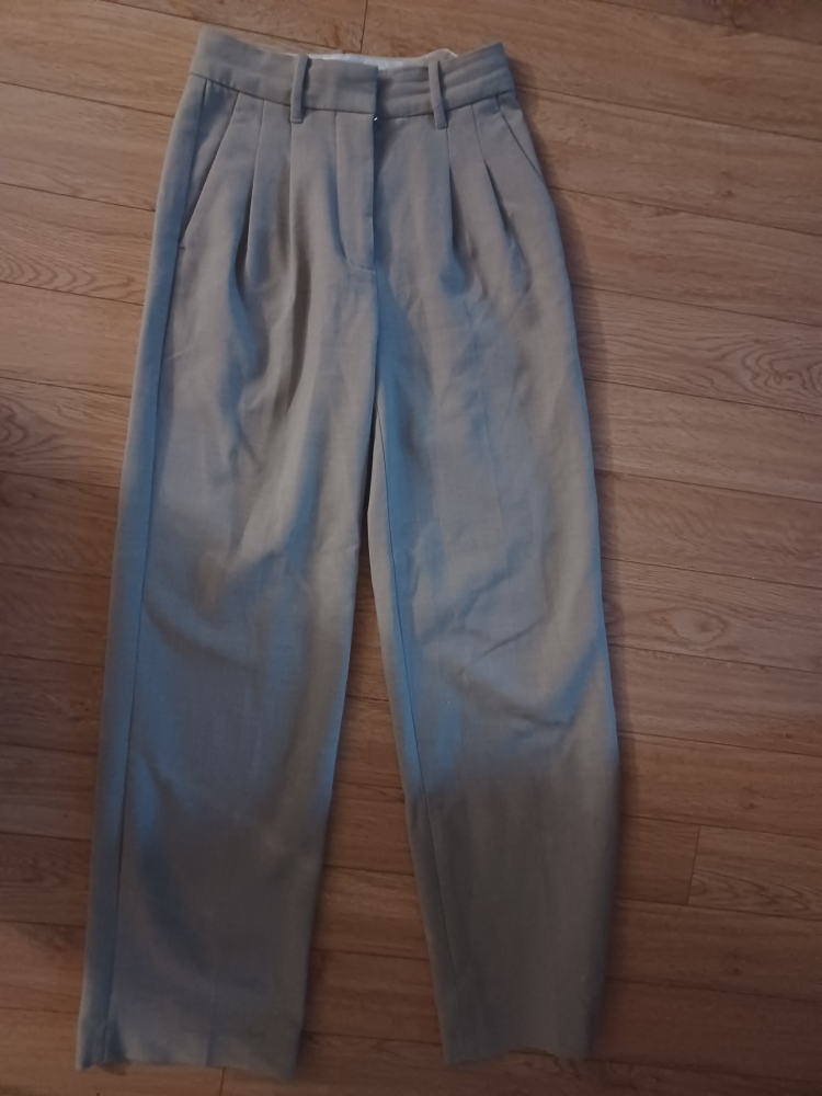 Aritzia Effortless Pants (Light Greyish) - photo 2