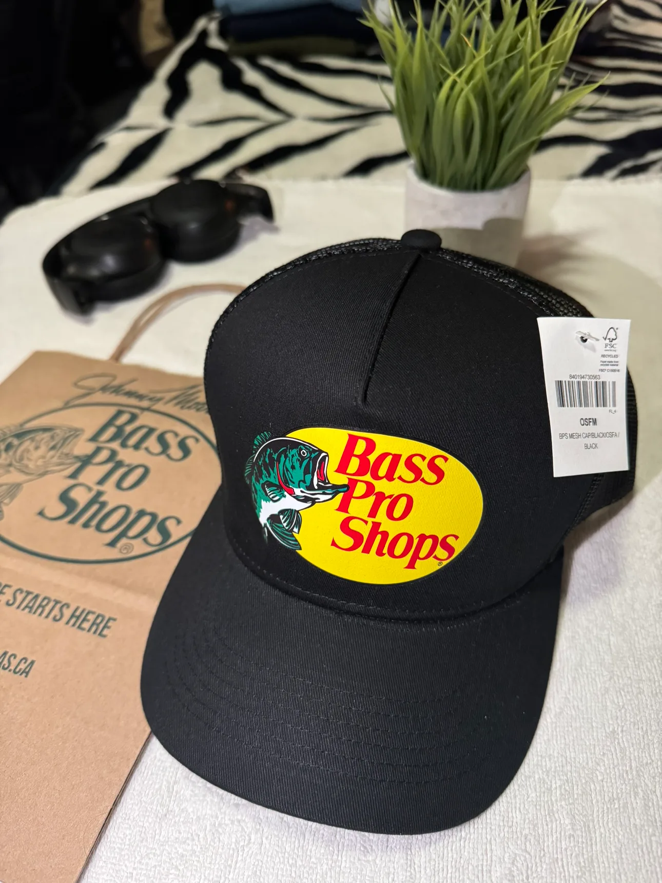 Bass Pro Shops Black Trucker Hat Black (New) thumbnail