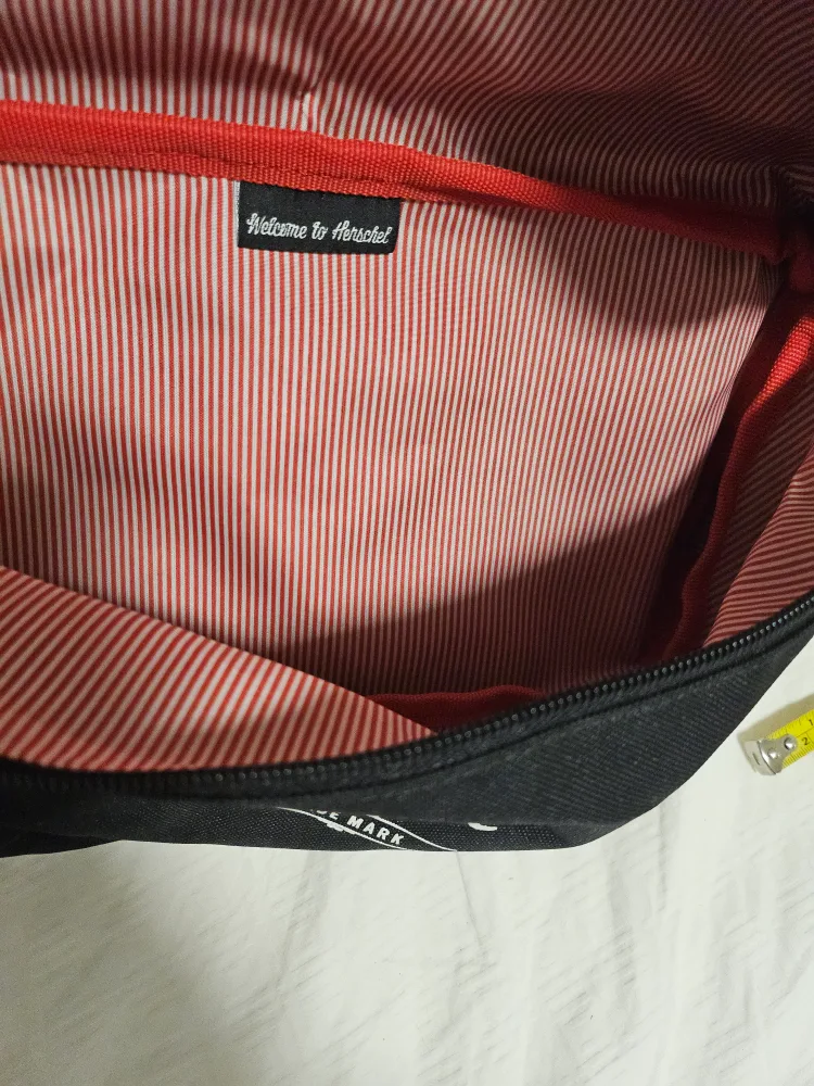 herschel retreat sling/belt  bag image indicator(3)
