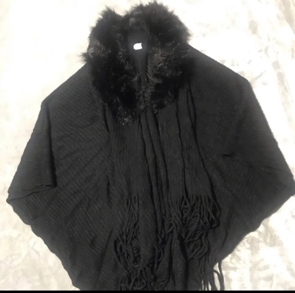 🏀 Beautiful Throw Blanket/Poncho image indicator(6)