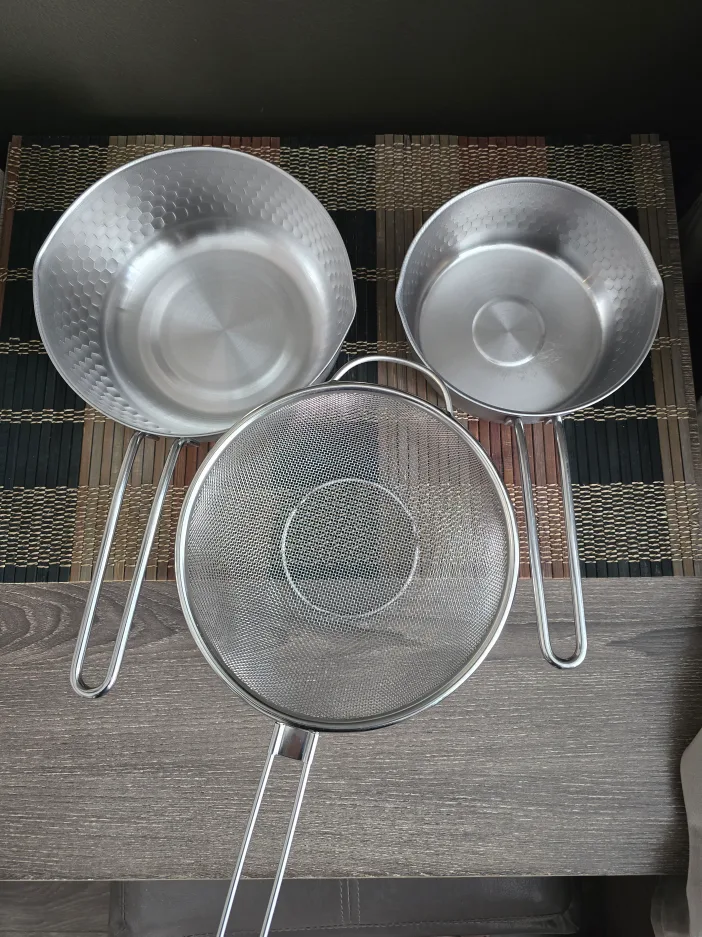 Stainless Steel Pots x2 and strainer 18cm /15cm image indicator(9)