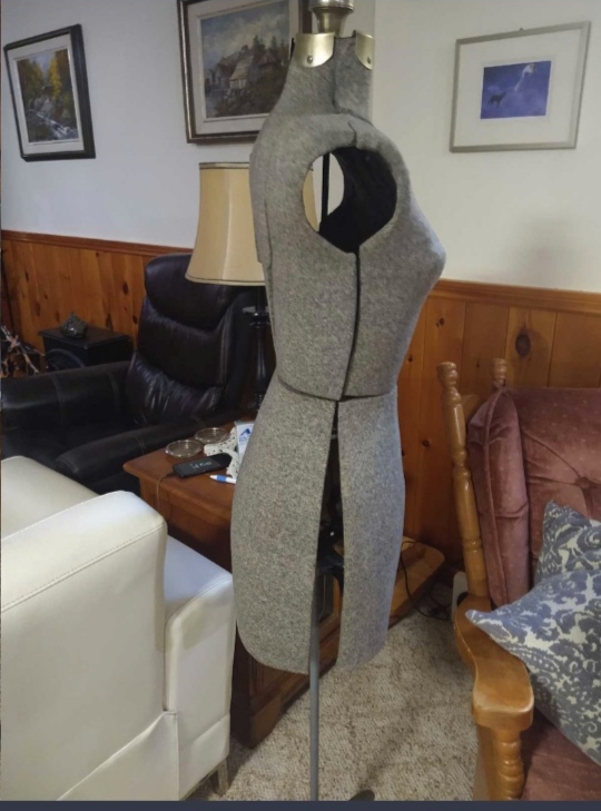 Vintage Dress Form Mannequin - photo 4