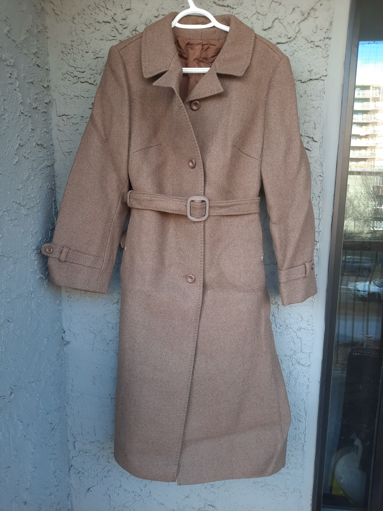 Moving sale ⚠️🚨  Vintage high quality Wool overcoat unisex