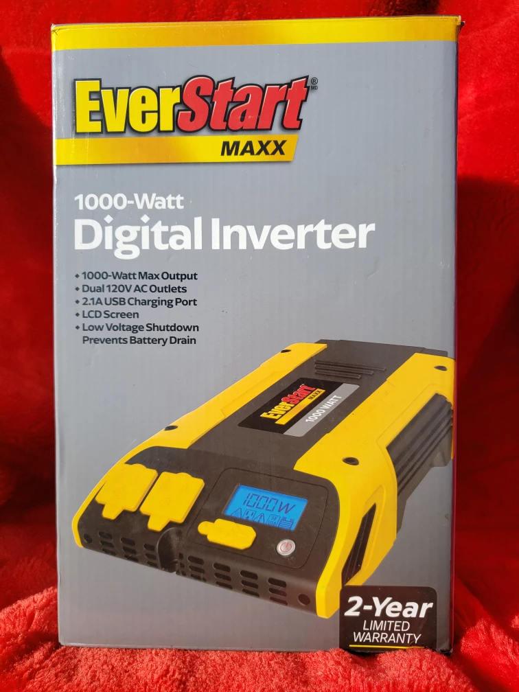 EverStart Maxx 1000 Watt Digital Inverter