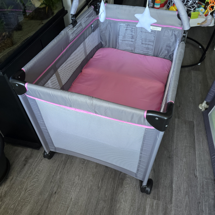 Harmony Play & Go Deluxe Playard - photo 2