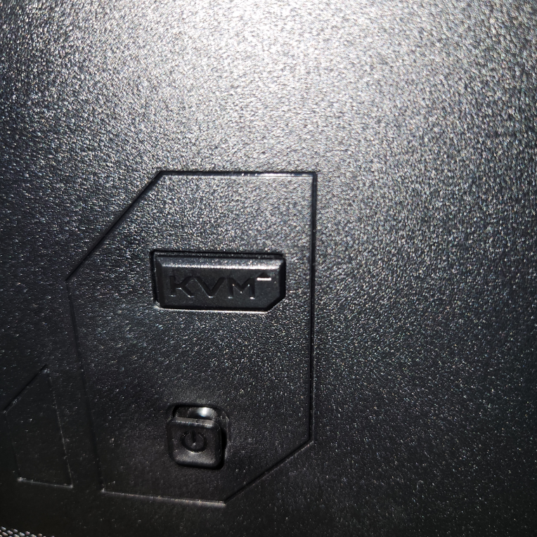 Gigabyte M43WQ ultrawide 1440p monitor with integrated KVM - photo 5
