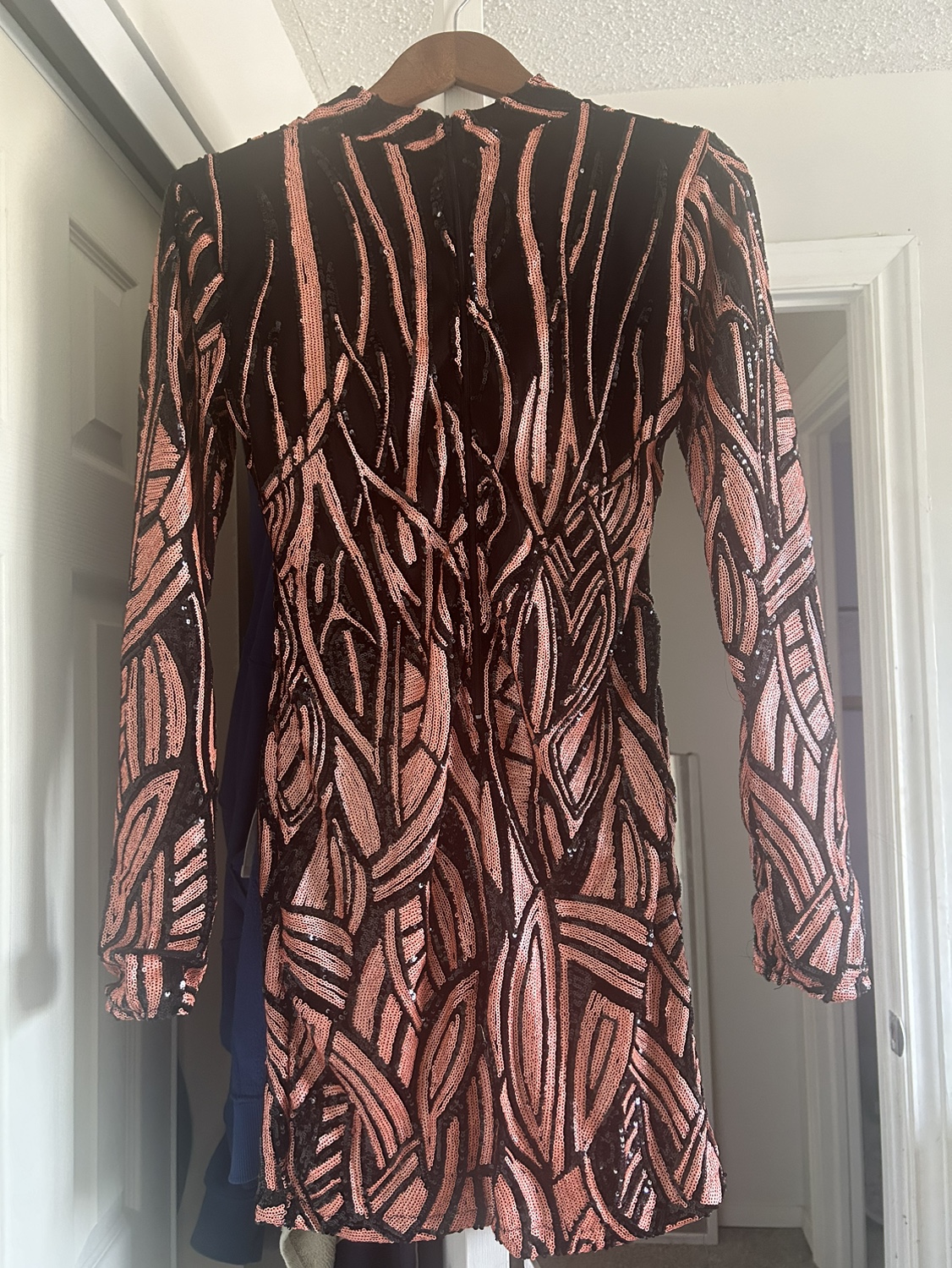 Black and Peach Sequin Dress - photo 2