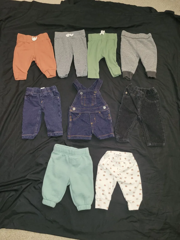 Bundle of Baby Pants (0-3 months) thumbnail