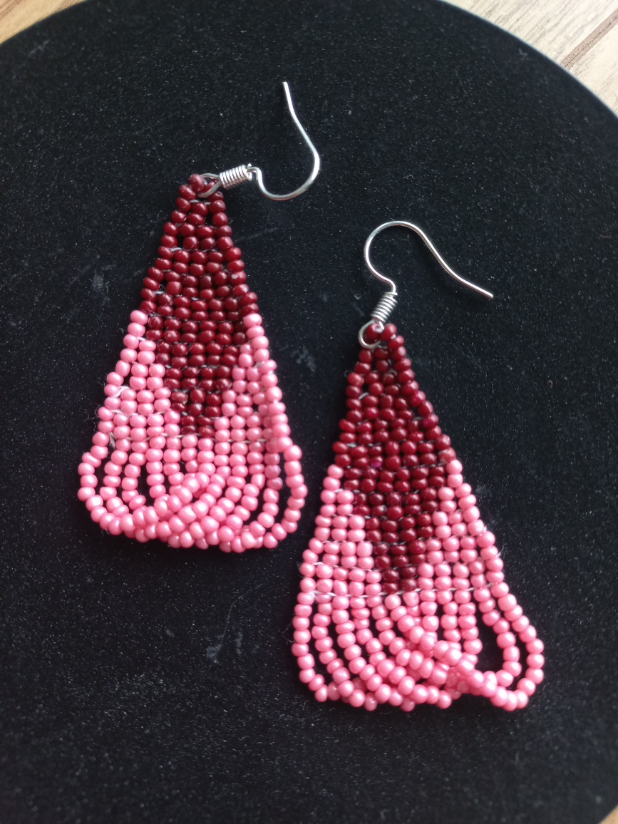 Handmade Beaded Earrings - photo 3