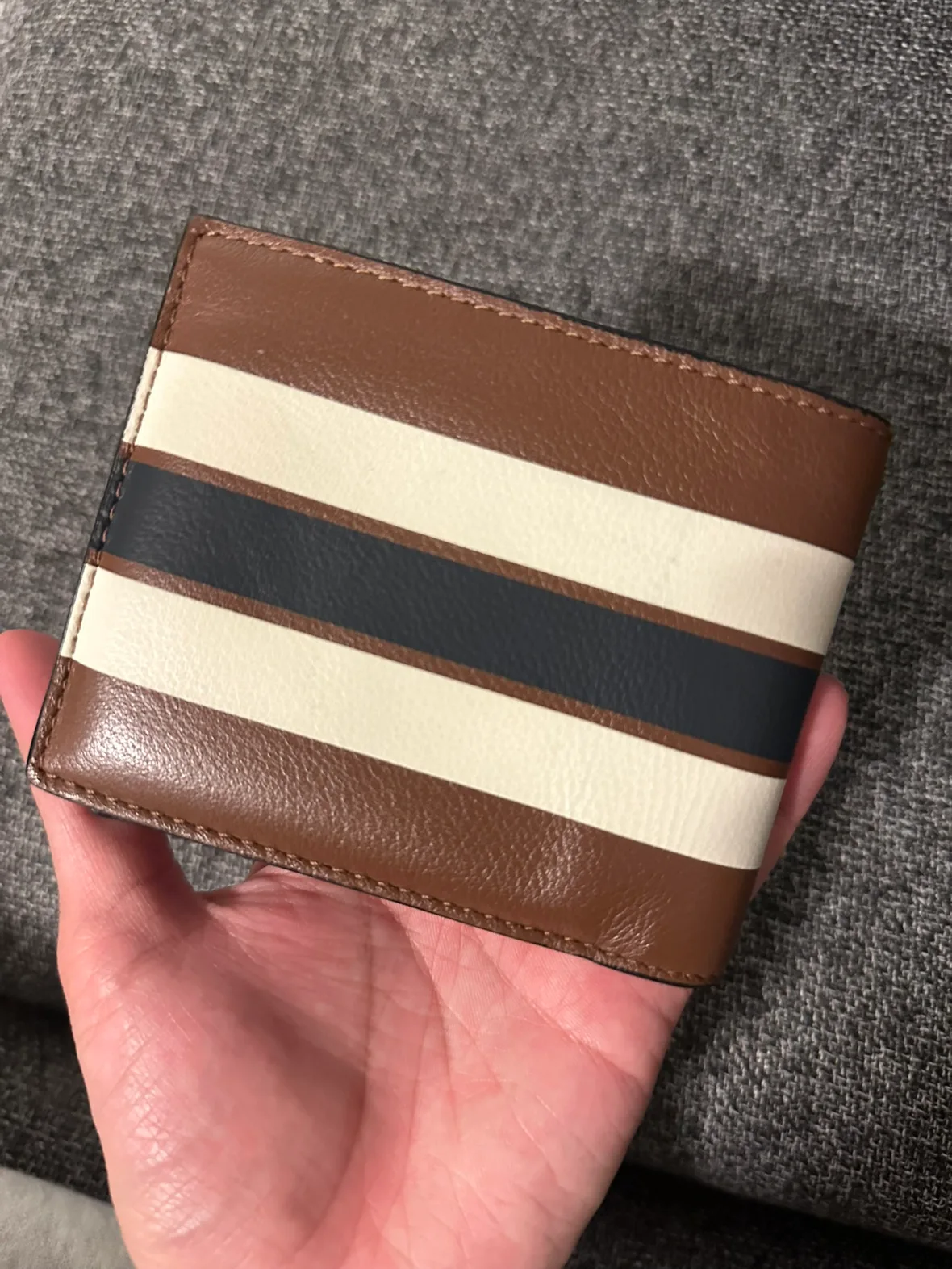 Coach Leather Wallet image indicator(3)