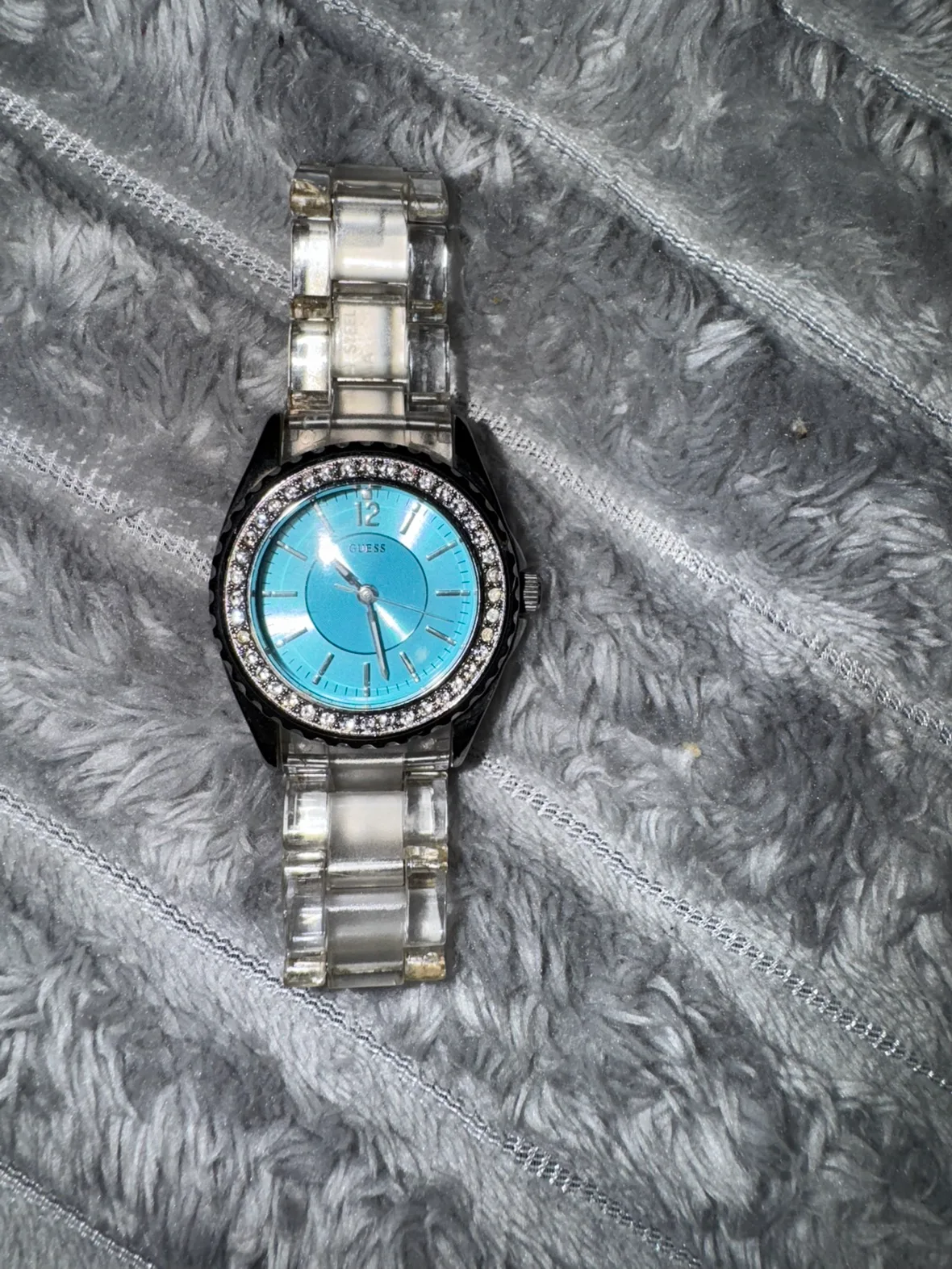 Guess Watch with Swarovski Crystals image indicator(2)