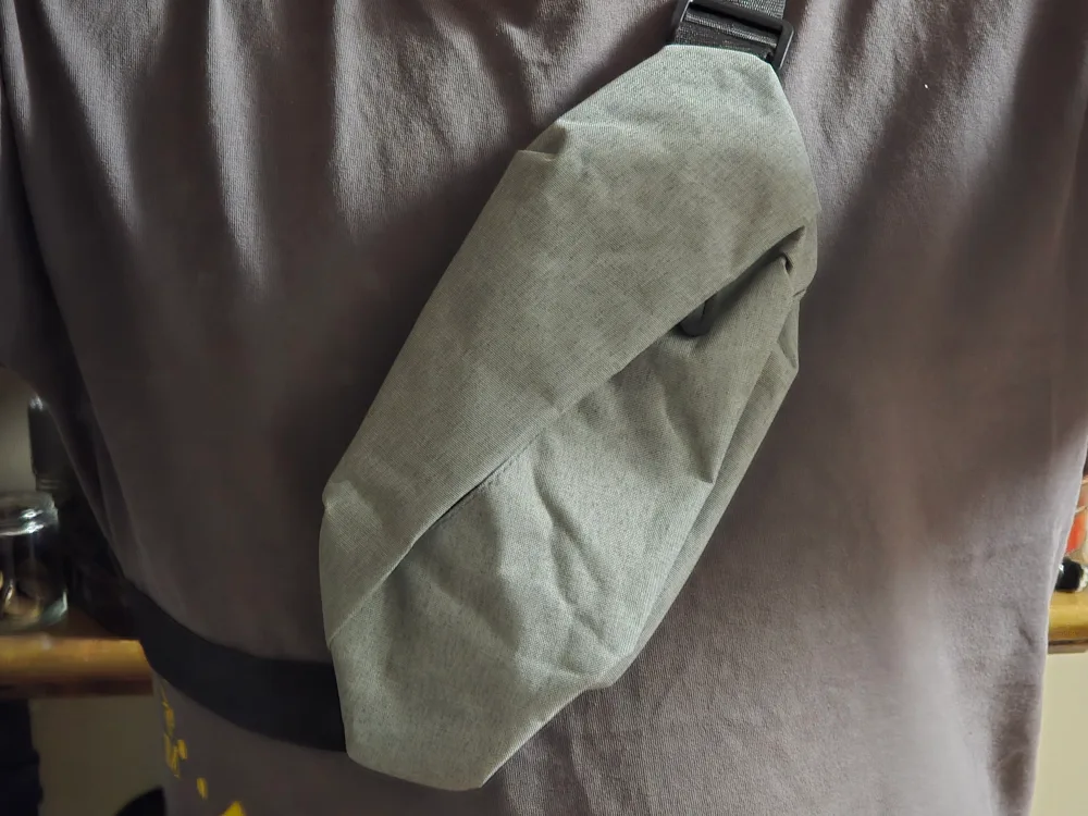 two new belt bags image indicator(3)