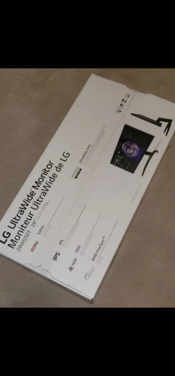 29" LG ULTRAWIDE MONITOR thumbnail